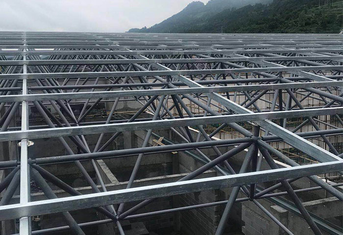 大连仁怀冠英学校艺体楼网架